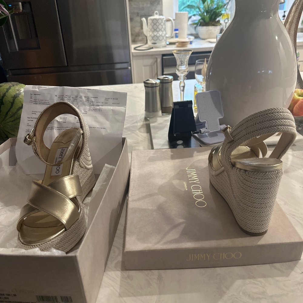 Jimmy Choo gold weges
